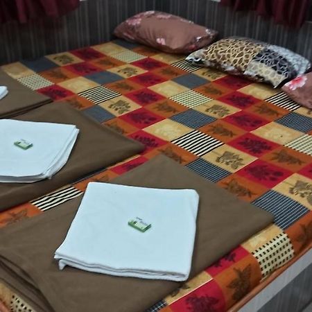 Sai Raghunandan Guest House Shirdi Εξωτερικό φωτογραφία